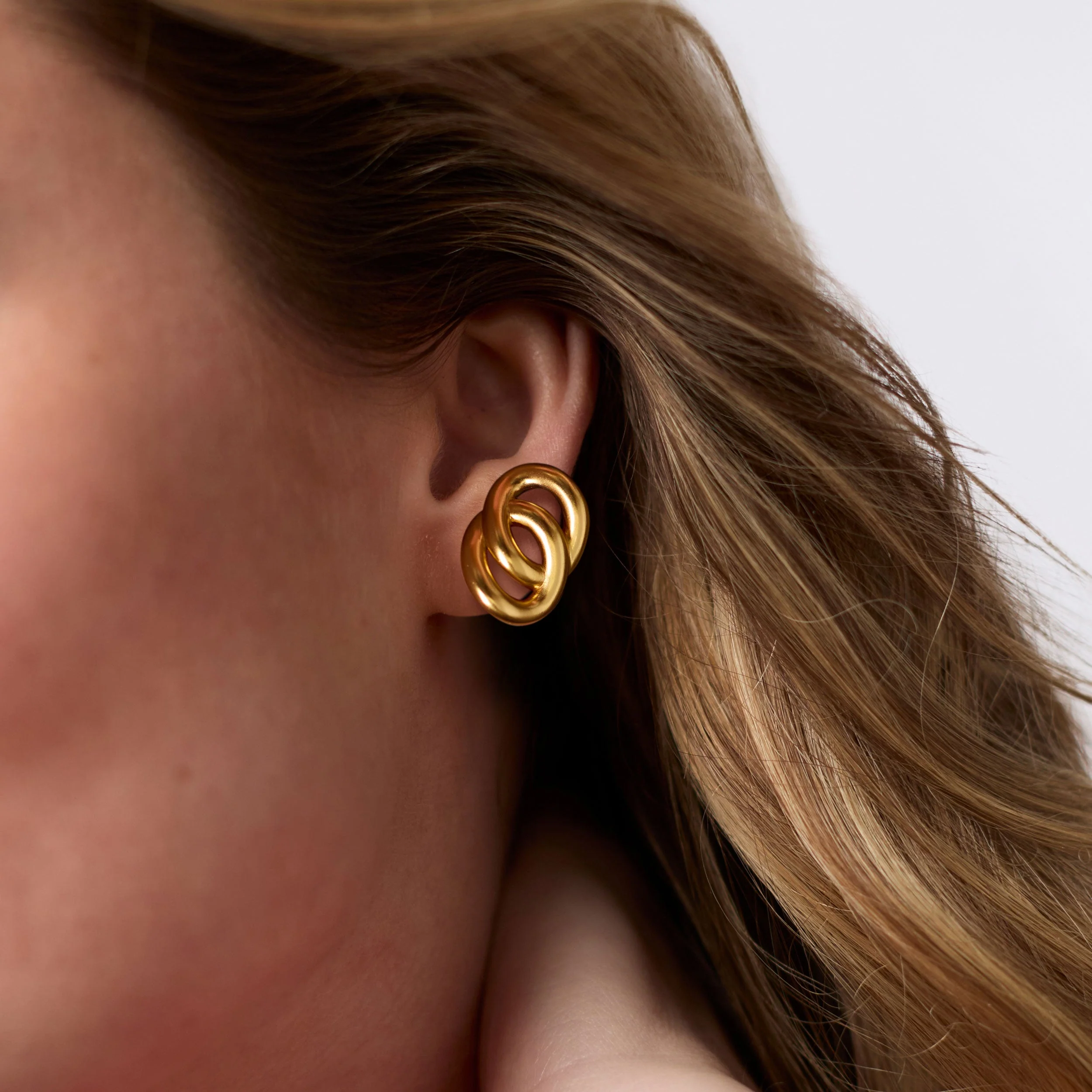 Dolce Link Stud - Image 2