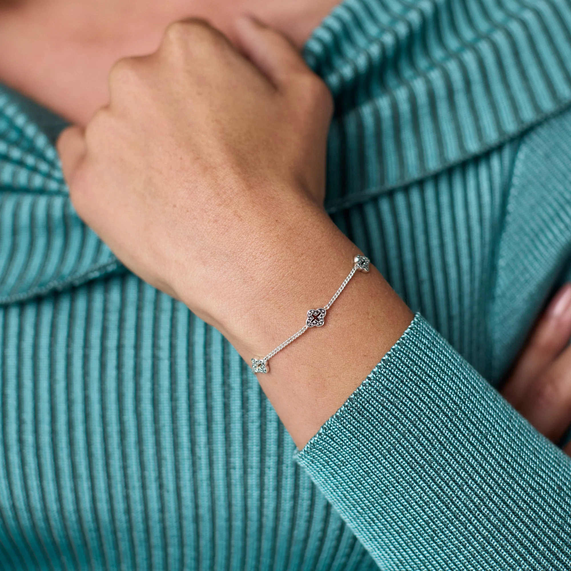 Florentine Delicate Bracelet - Image 2